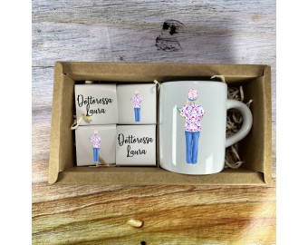 Dottoressa infermiera tazzina da caffè espresso personalizzata e 12 cioccolatini in scatola regalo con disegno idea regalo ringraziamento pediatra specialista ginecologa